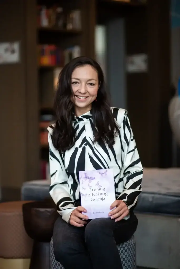 MALI VELIKI | Iva Štefančić